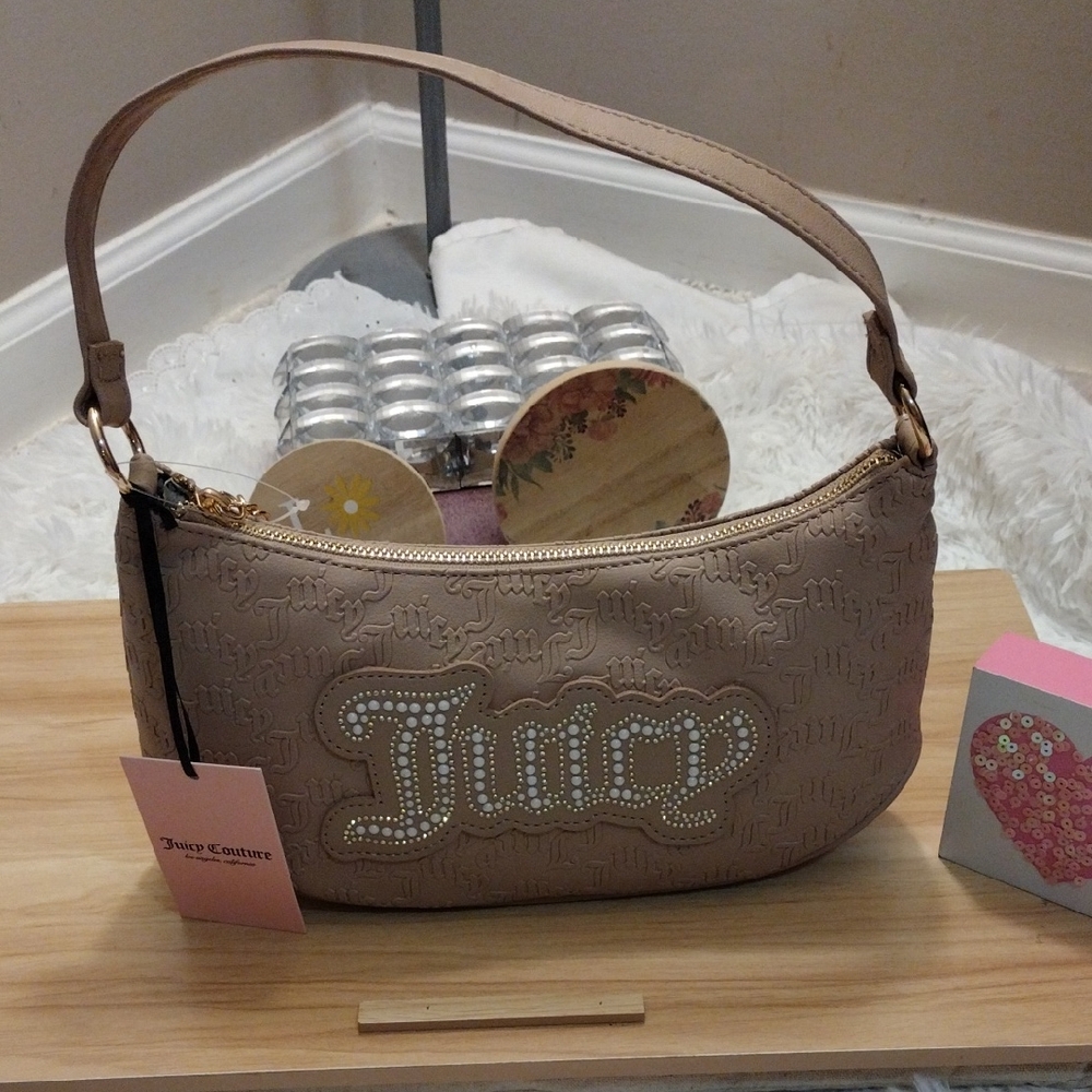 Juicy Couture Cafe Emboss String Of Pearls Shoulder Bag 🆕
